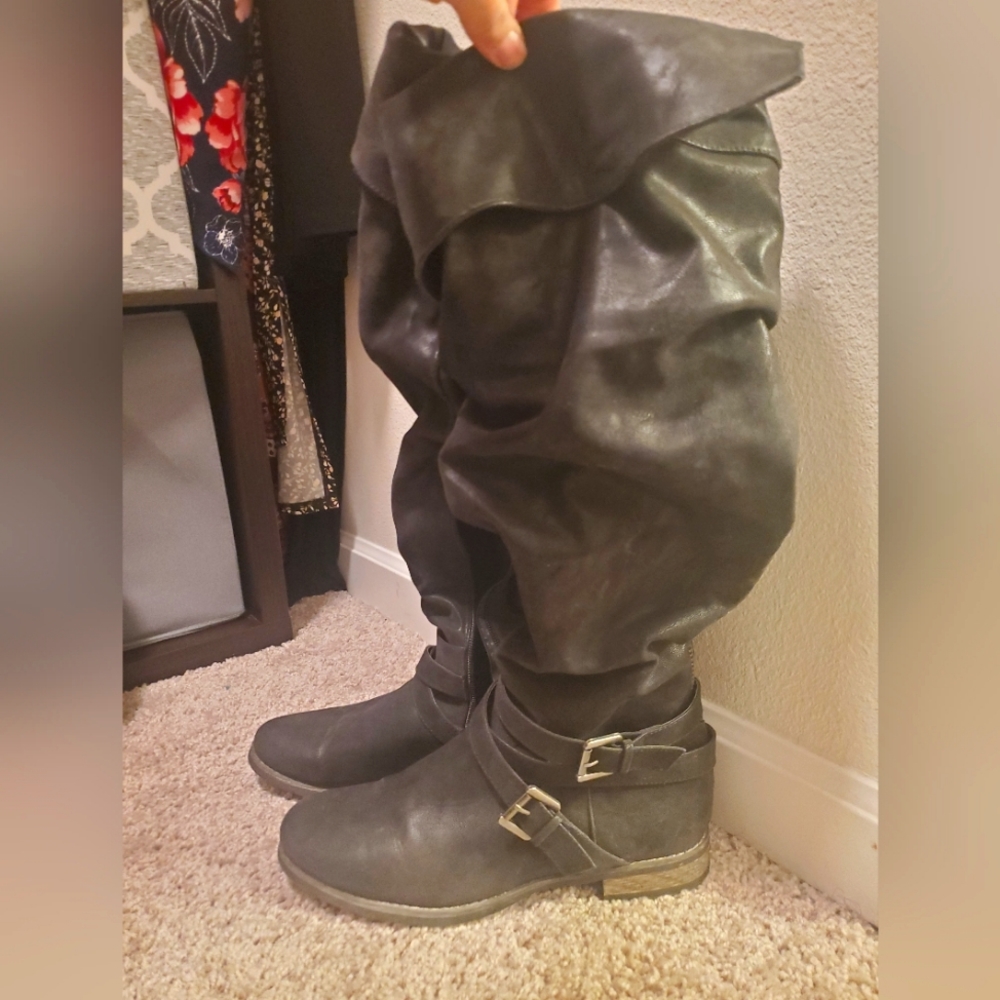 Carlos Santana size 10 black boots